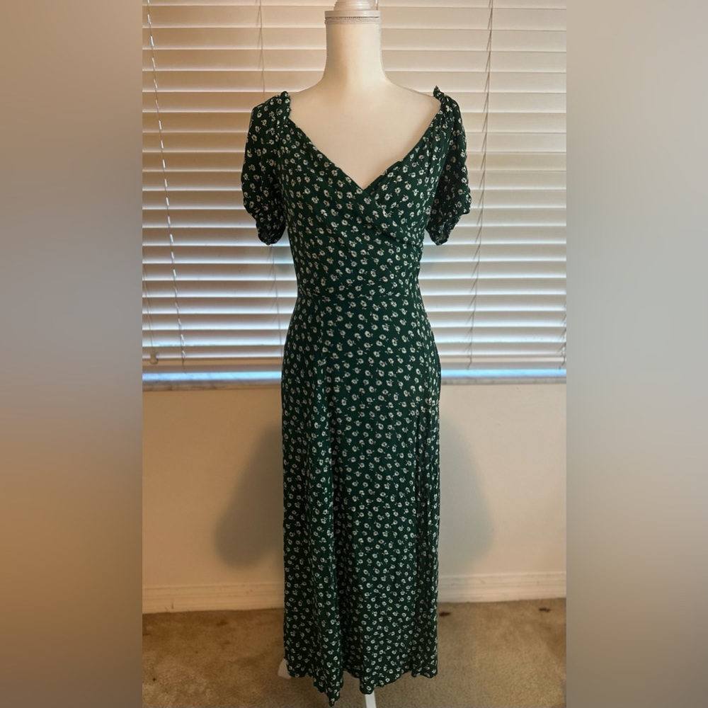 Reformation Pearl Floral Dress chive green size 10